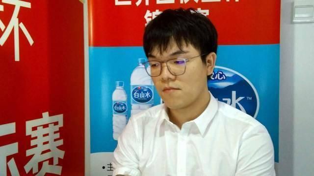 而且他还有很多关于球队问题需要回答，包括桑乔、转会、训练以及球队发展。